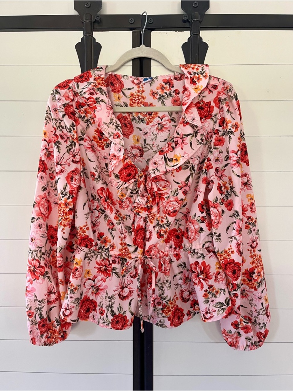 Old Navy Pink Floral Ruffle Tie-Front Blouse Medium Flirty Feminine Peplum